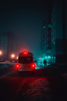 Les distinctions entre les feux de circulation diurne et les feux de stationnement